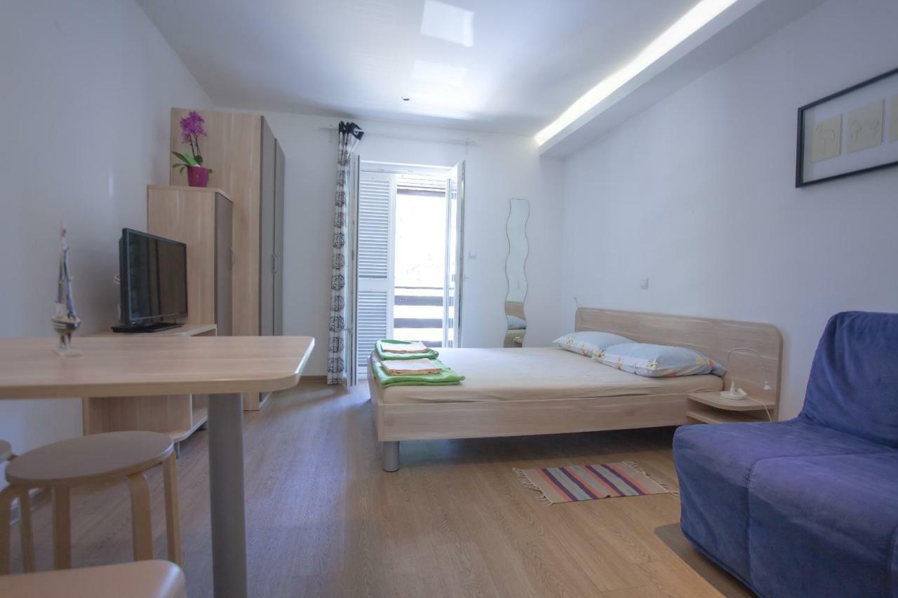 Studio Apartment - Seaview Premantura Exteriér fotografie
