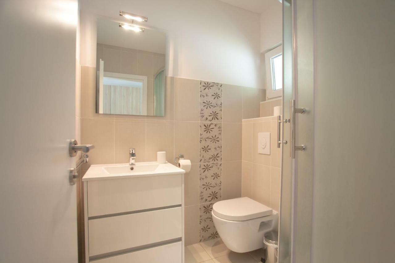 Studio Apartment - Seaview Premantura Exteriér fotografie